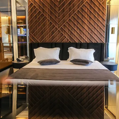 Mai Tai Mjull-Bethore